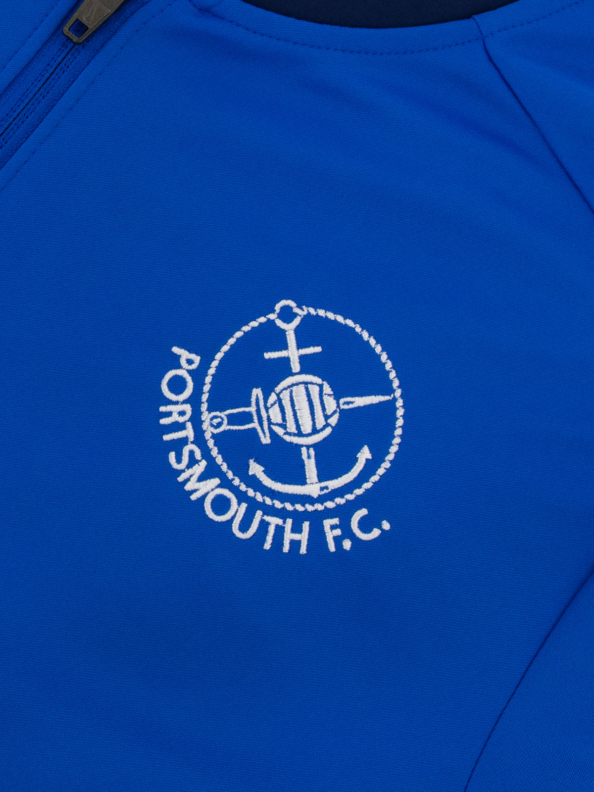 Picture of NIKE ANCHOR CREST TRACK JKT - JUNIOR