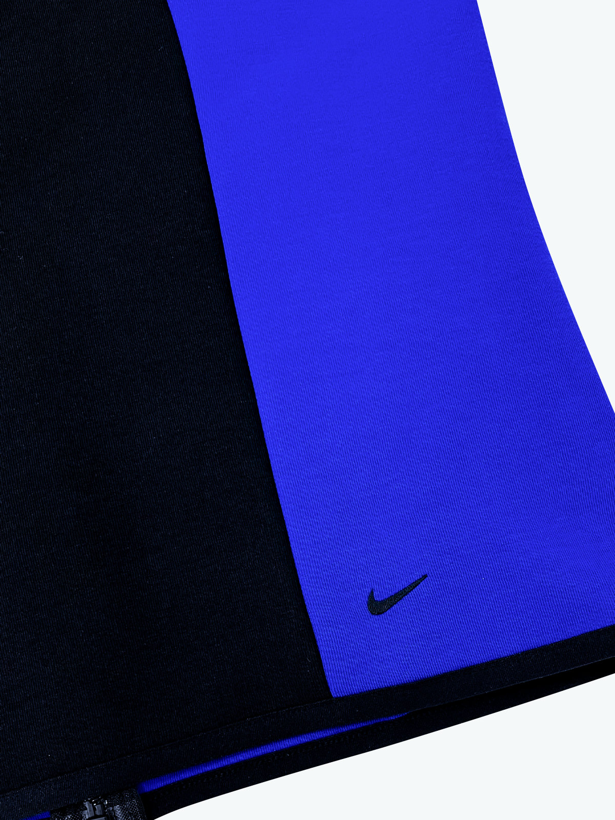 Picture of NIKE CLR BLOCK TECH WINDRUNNER - ADULT